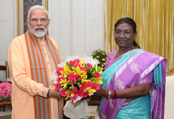 PM Modi & VP Jagdeep Dhankar Visit President Murmu on Diwali