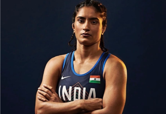 Indian Wrestling Star Vinesh Phogat enters Finals with a Roar, Play for Gold