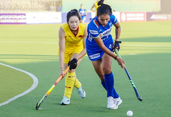 Indian Women's Hockey Team enters Semifinals defeating Chinese Taipei by 11-0