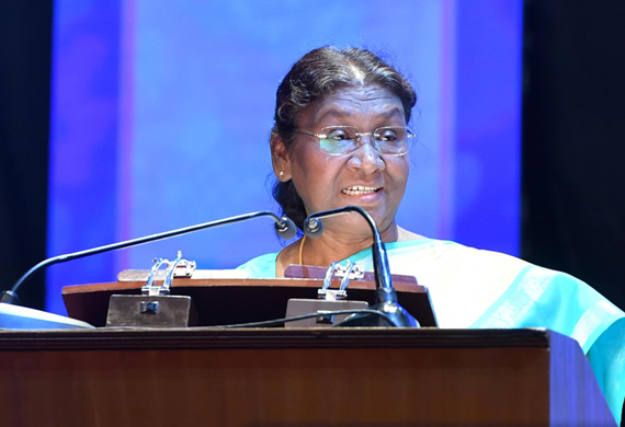 President Murmu Praises Tribal Women in Nation's Development