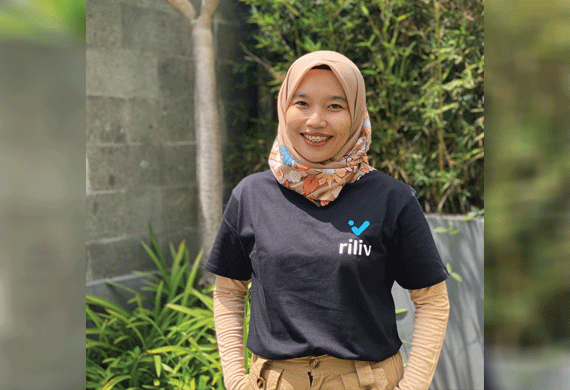 Novia Karunia Nur Ashri: Connectingpeople Experiencing Mental Health Problems With The Right Person A & Methods Anywhere Anytime