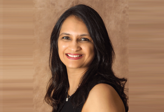 Kanika Jain: Navigating Fashion Entrepreneurship With Innovation & Expertise 