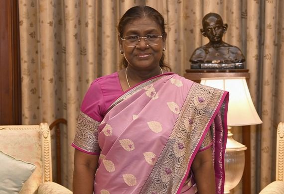 President Droupadi Murmu Graces Black Swan Summit in Odisha